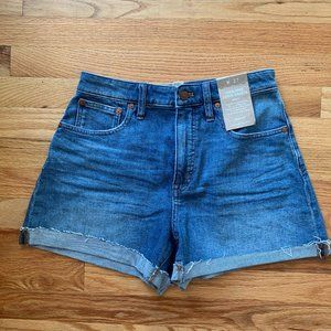 Madewell | CURVY HIGH-RISE DENIM SHORTS | LAVISTA WASH